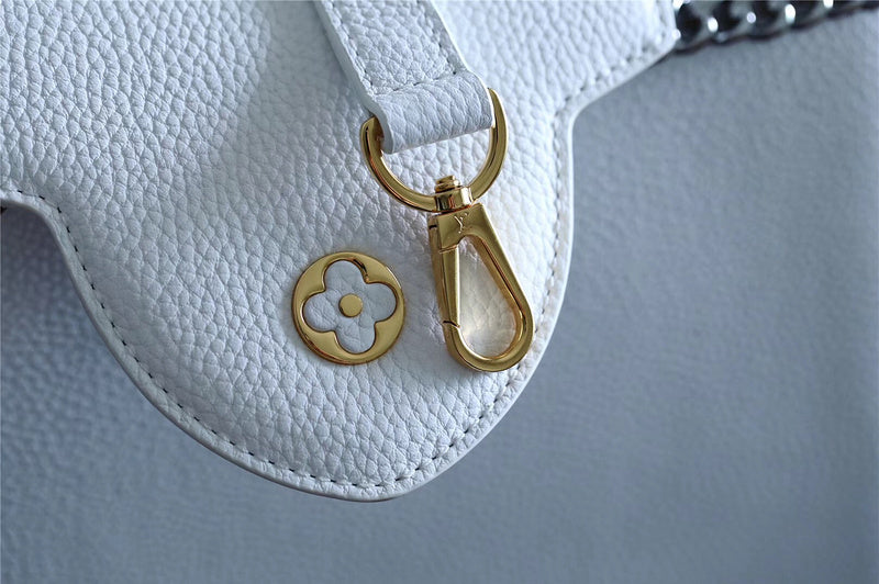 Fan Fashion Lu-Vi bags - 8387