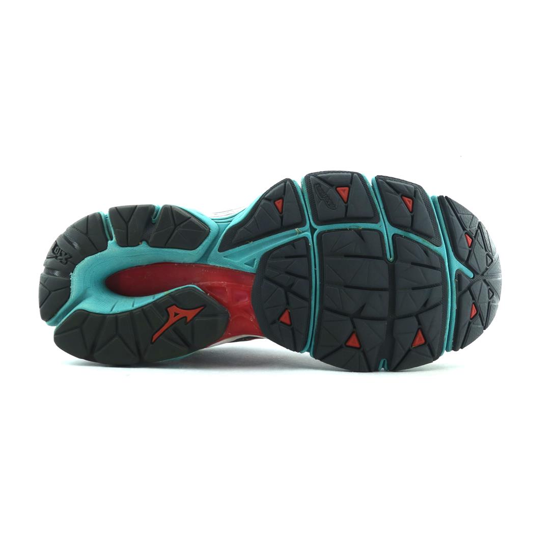 MIZUNO WAVE HORIZON