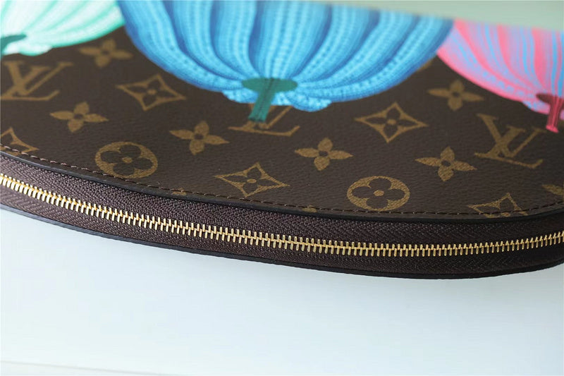 Fan Fashion Lu-Vi bags - 8750