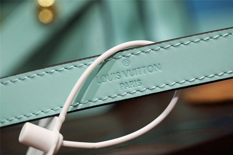 Fan Fashion Lu-Vi bags - 8135