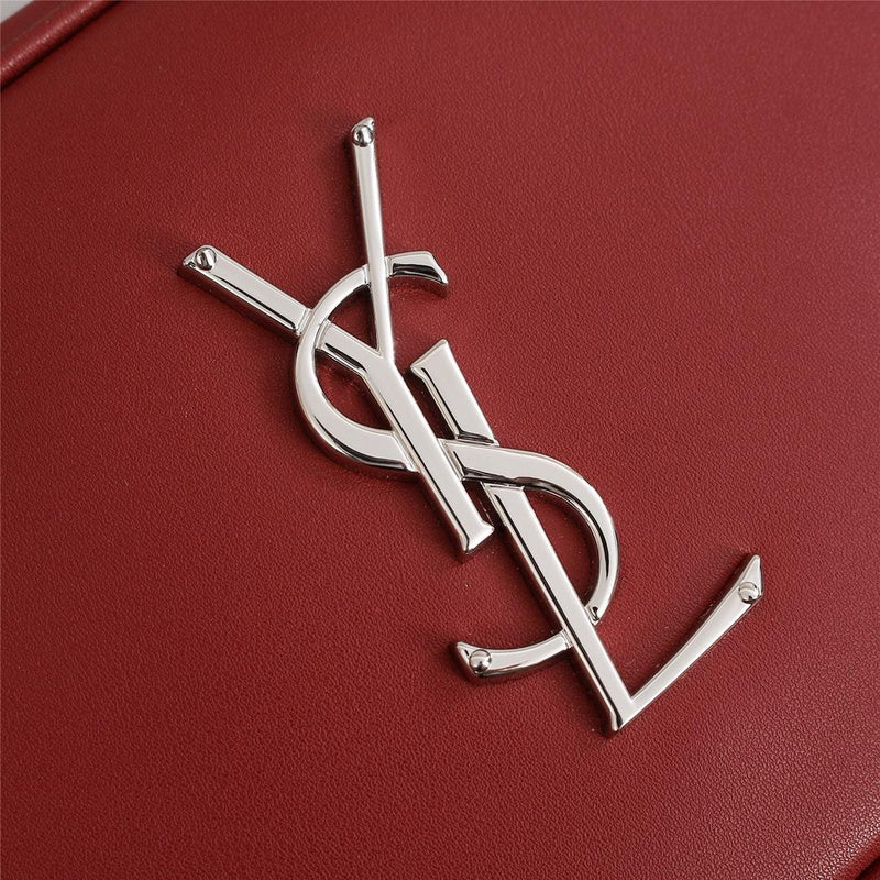Amelia - YSL Bag - 2557