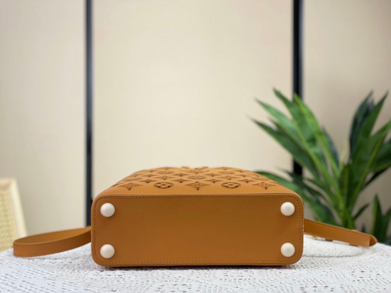 Amelia - LOV Lady Bags - 002
