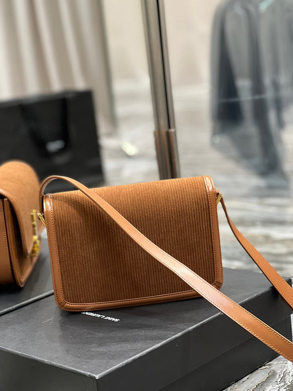Amelia - YSL Bag - 3611