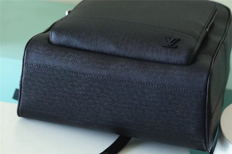 Fan Fashion Lu-Vi bags - 9596