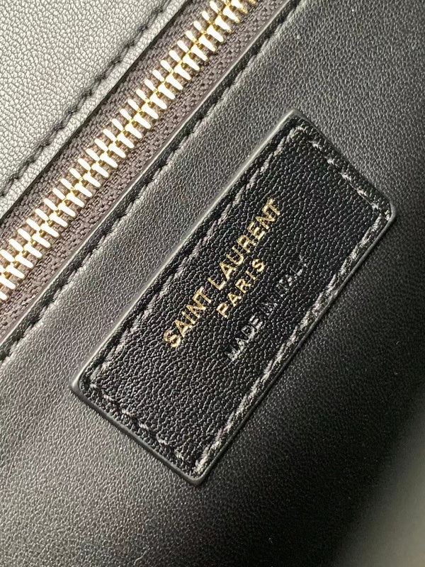 Amelia - YSL Bag - 4196