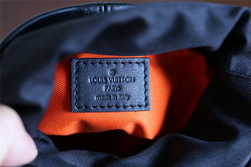 Fan Fashion Lu-Vi bags - 10381