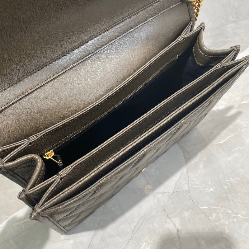 Amelia - YSL Bag - 4090
