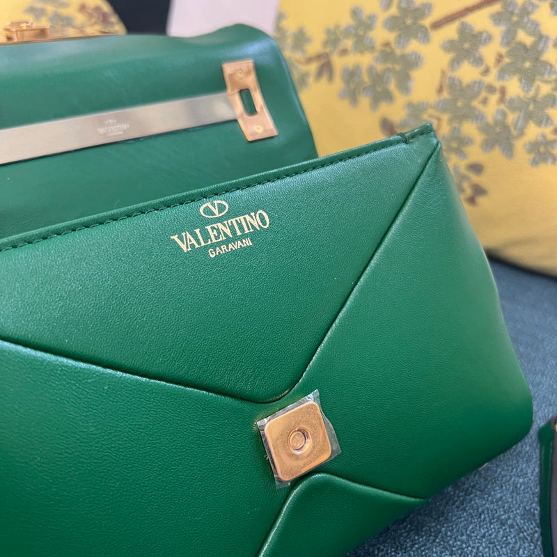 Amelia's Bag Gallery - VEL Bags - 395