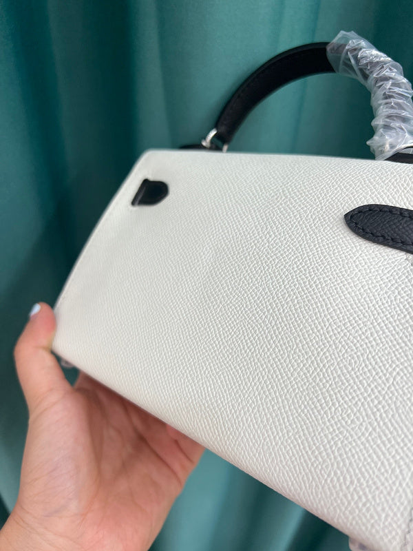 Amelia - HMS Bags - 1730