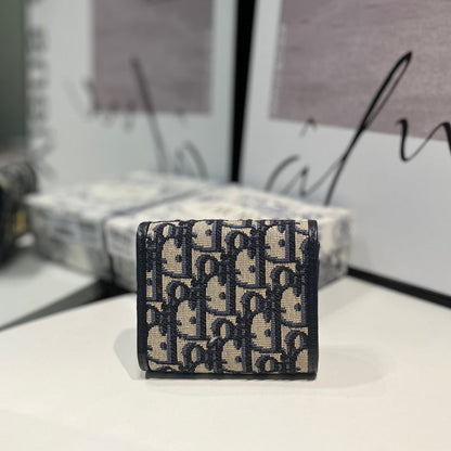 Amelia - DOR Wallets - 022