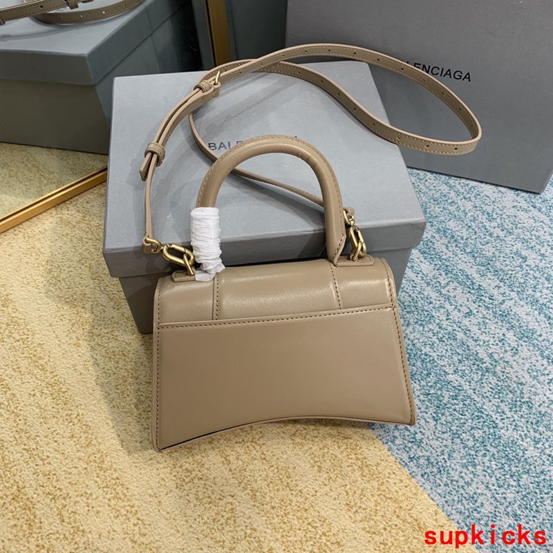 Amelia- BG Hourglass Bags - 160