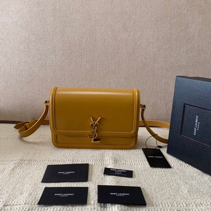 Amelia - YSL Bag - 3744