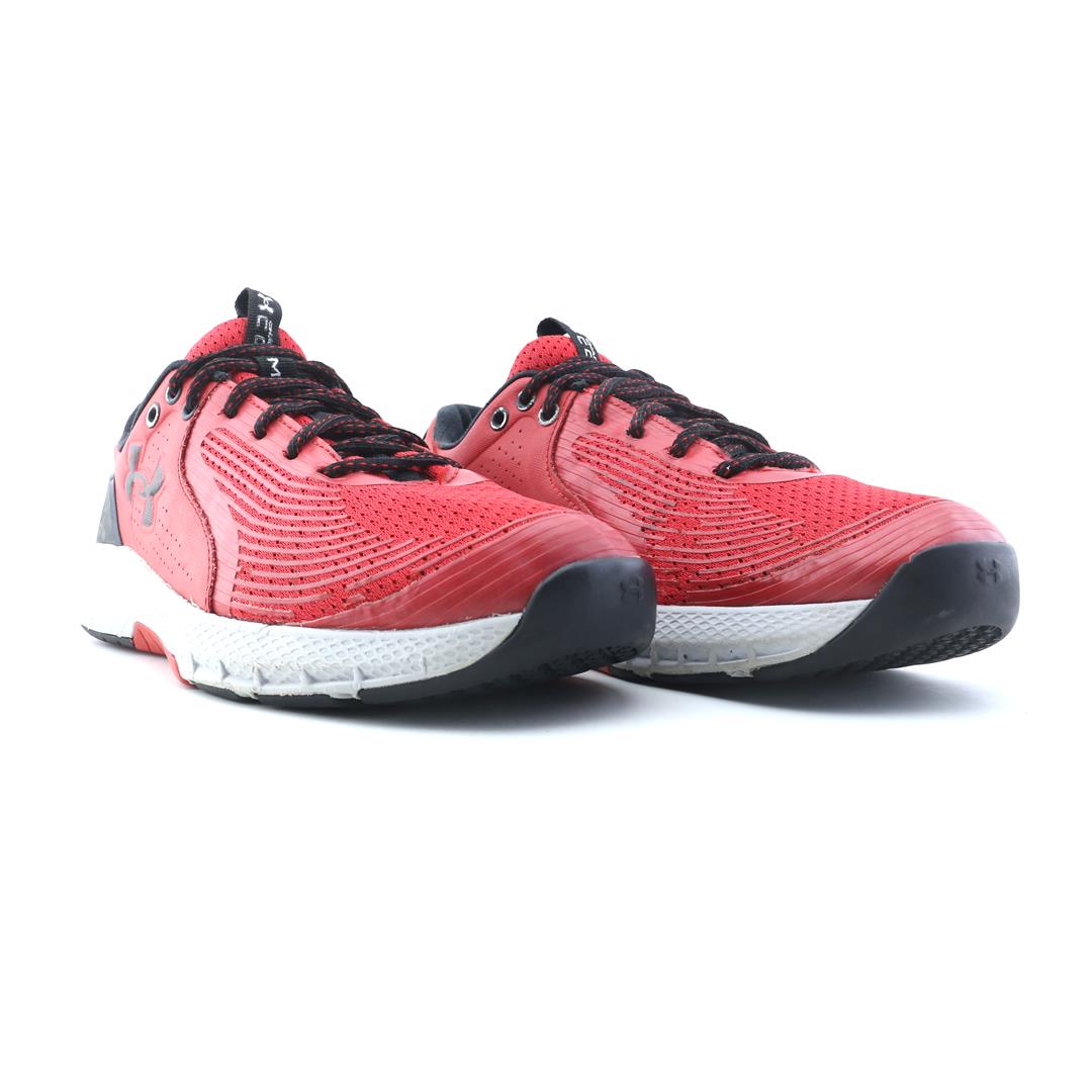 UNDER ARMOUR CHARGED COMMIT TR 3