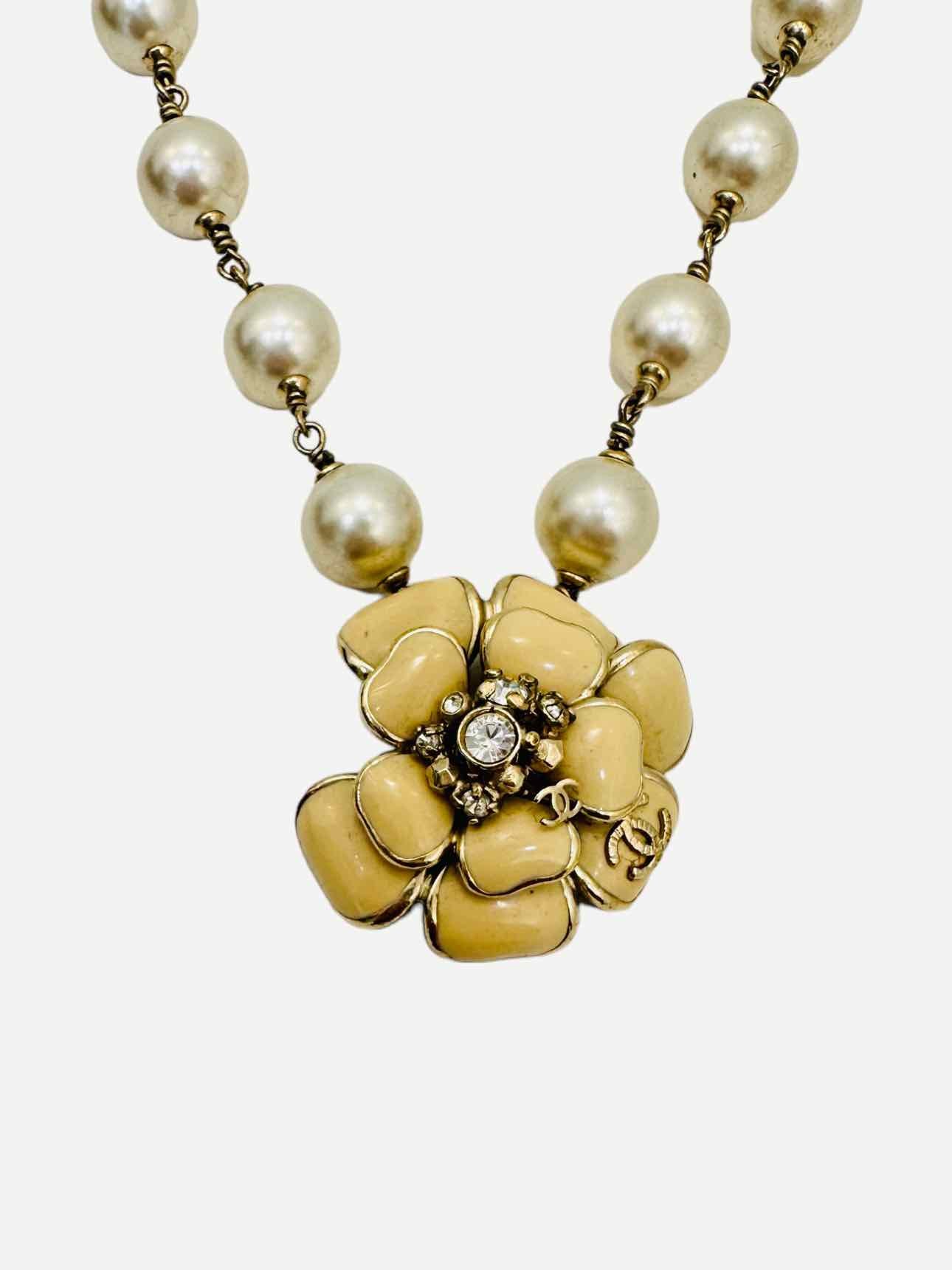 CHANEL Fashion Necklace