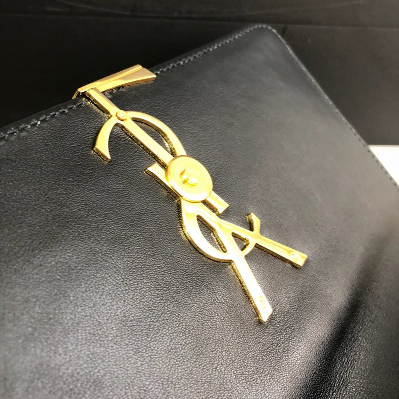 Amelia - YSL Bag - 4076