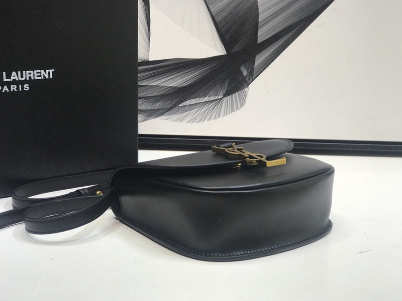 Amelia - YSL Bag - 2143