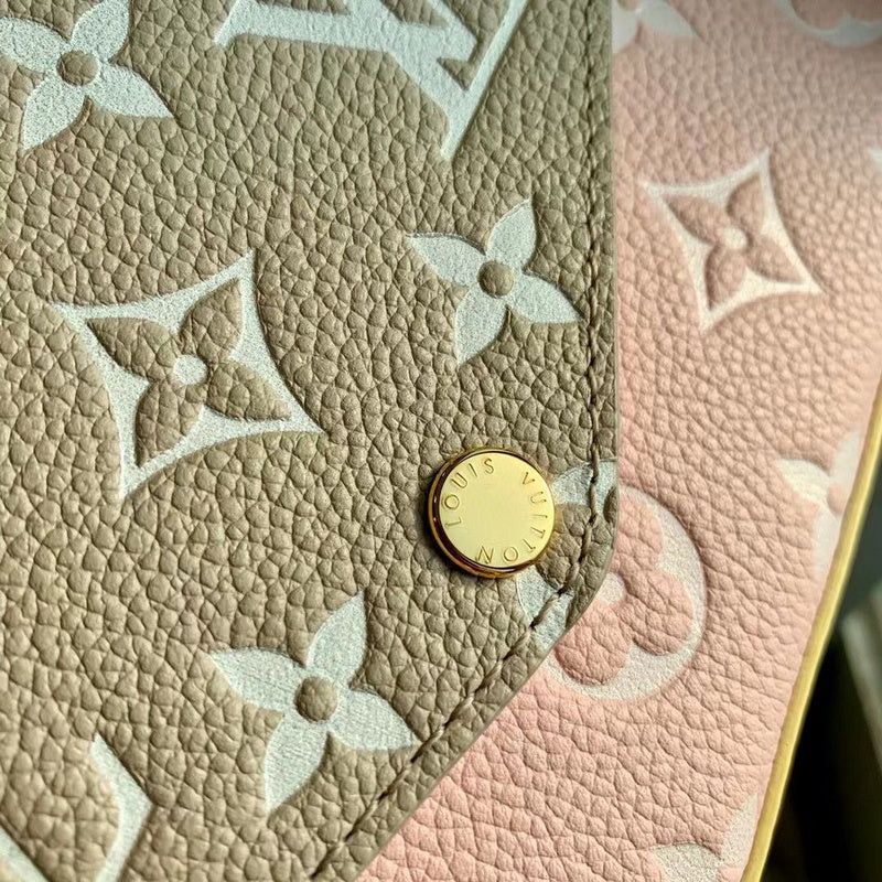 Fan Fashion Lu-Vi Bags - 16890