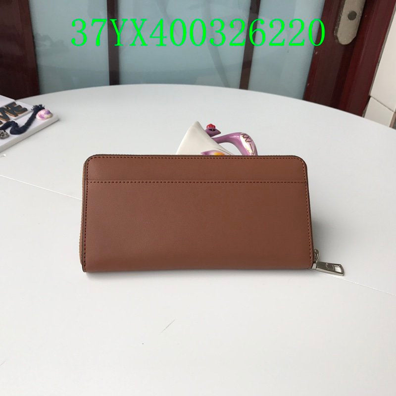 Amelia - CAH Wallet - 097
