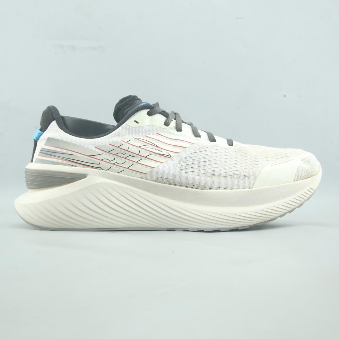 SAUCONY ENDORPHIN SHIFT 3