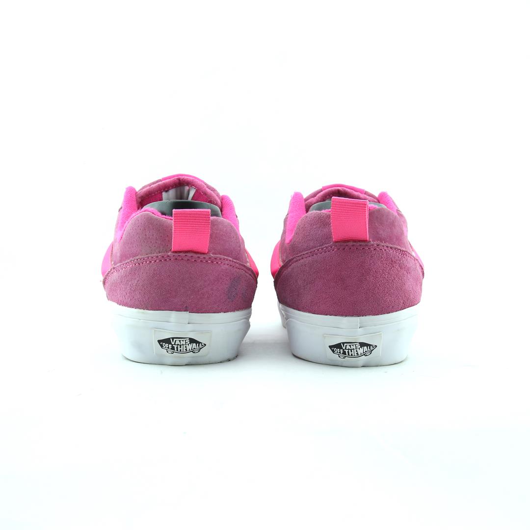 VANS KNU SKOOL
