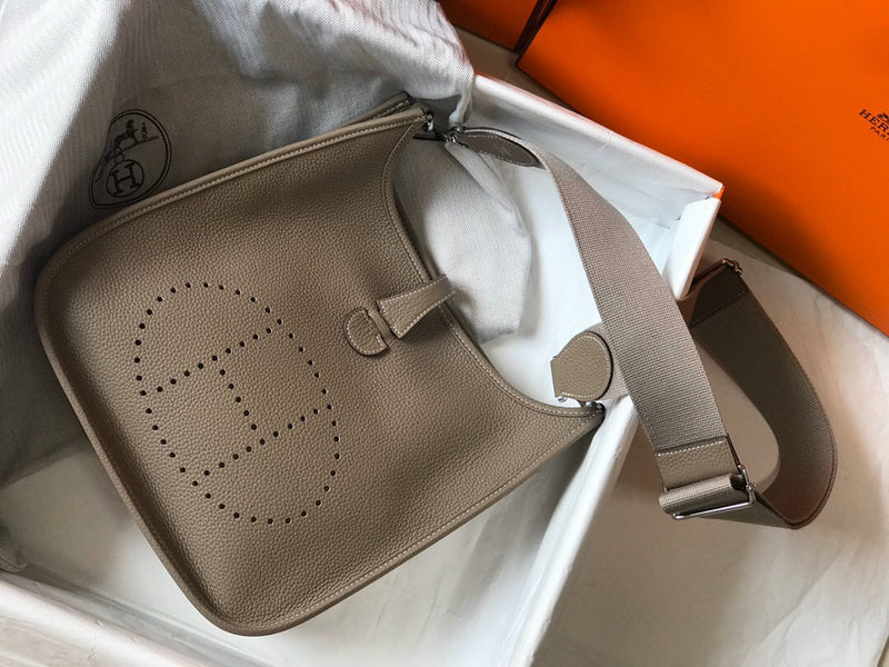 Amelia- HMS-Bags - 1234