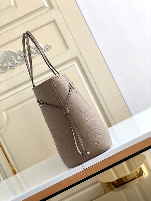 Fan Fashion Lu-Vi Bags - 16816