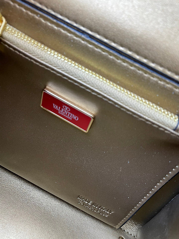 Amelia's Bag Gallery - VEL Bags - 170