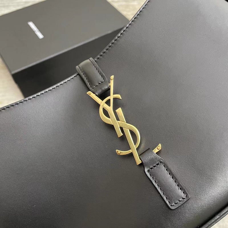 Amelia - YSL Bag - 3818