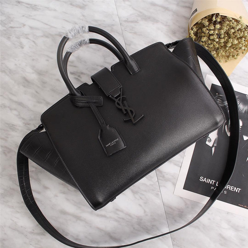 Amelia - YSL Bag - 2552