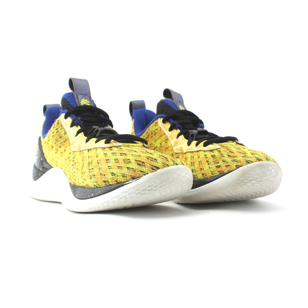 UNDER ARMOUR CURRY FLOW 10