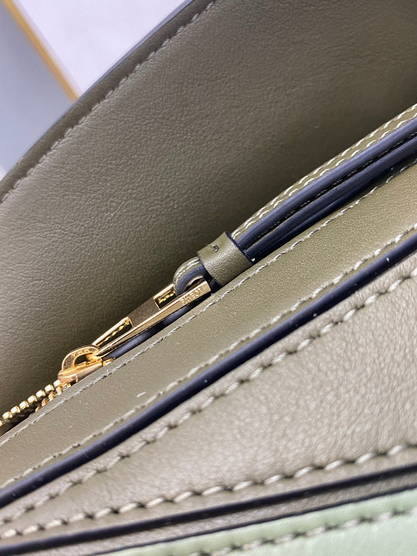 Amelia's Bag Gallery - LWO Bags - 1001