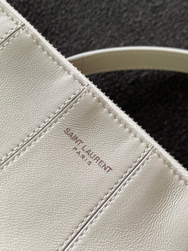 Amelia - YSL Bag - 3604
