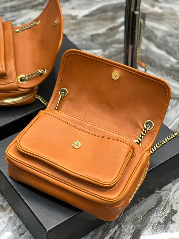 Amelia - YSL Bag - 3997