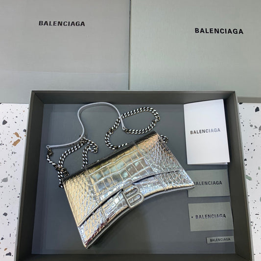 BLN-Ciaga Hourglass Wallet On Chain in SliTLM -, For Women,  Bags 9in/23Amelia