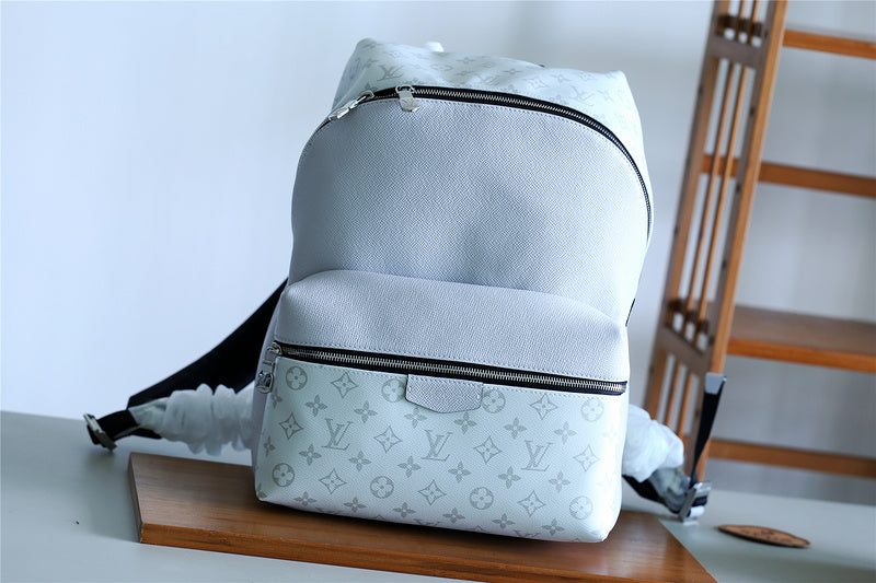 Fan Fashion Lu-Vi bags - 9766
