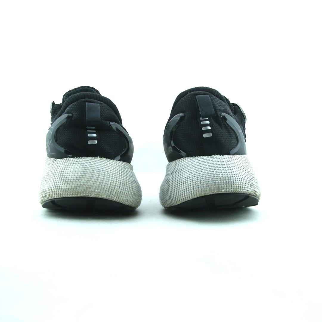 UNDER ARMOUR HOVR??MEGA 3 CLONE