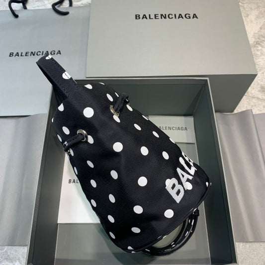 BLN-Ciaga Le Cagole Medium Bucket Bag In Black, For Women,  Bags 11.8in/30cm