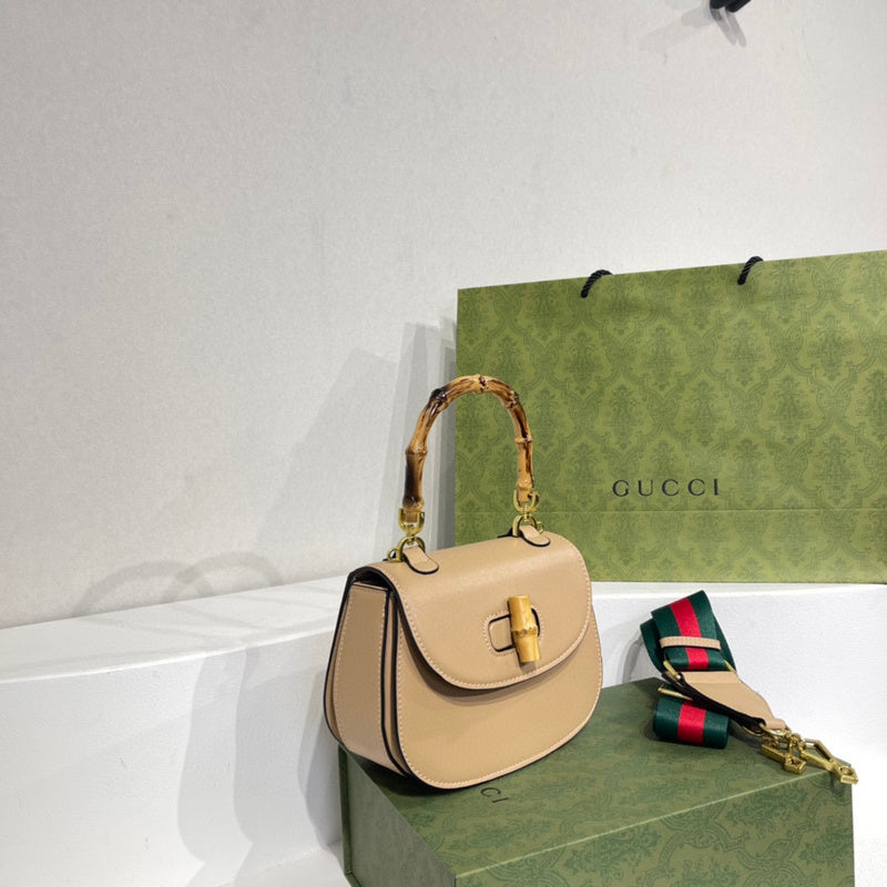 Amelia- GCI Bags - 2007
