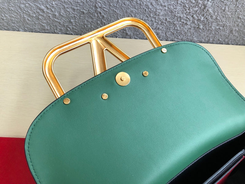VAL LUXURY BAGS - FOR FASHION LOVERS  AFFORDABLE LUXURY BAGS- 1322