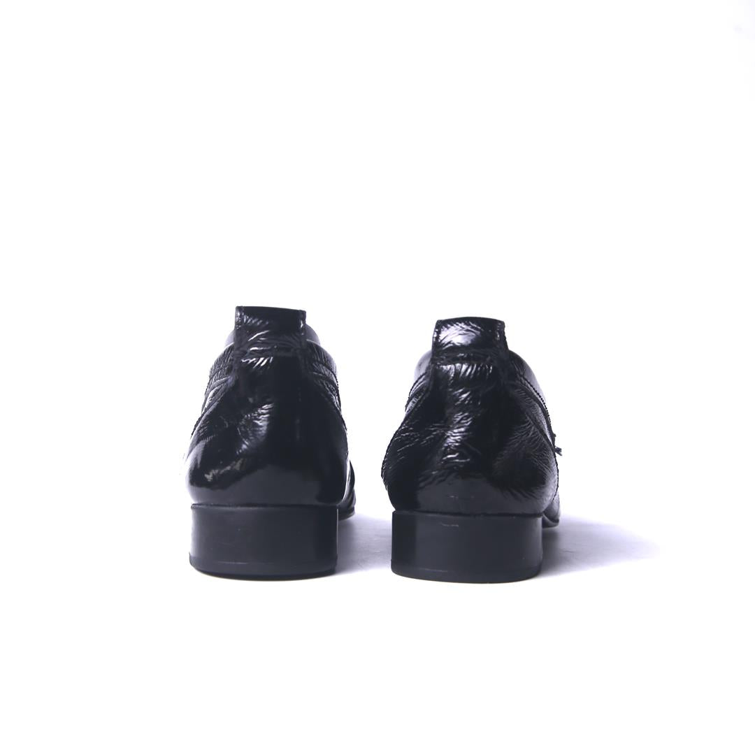 ZARA. .