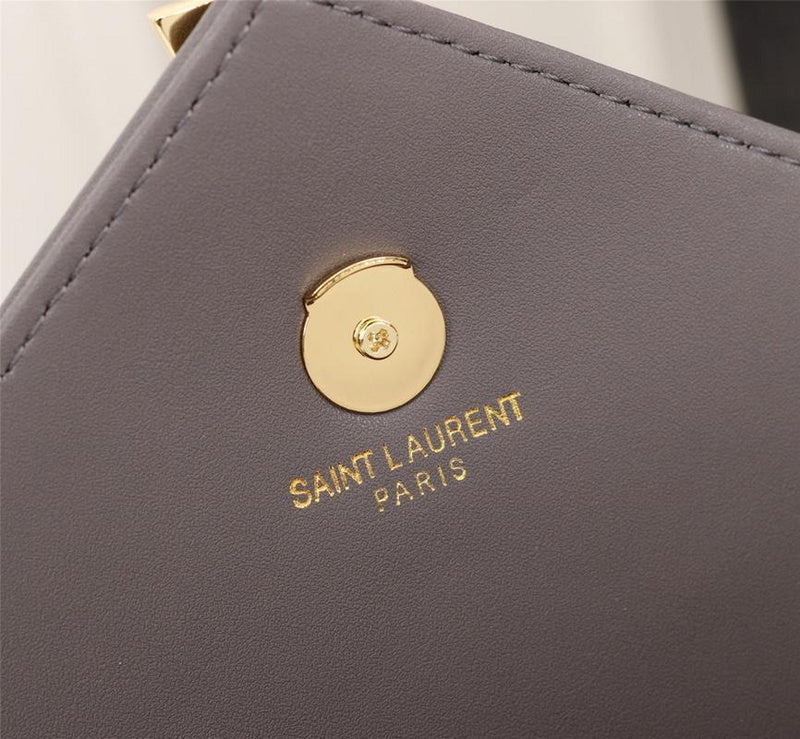 Amelia - YSL Bag - 2656