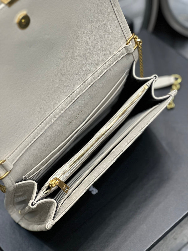 Amelia - YSL Bag - 2464