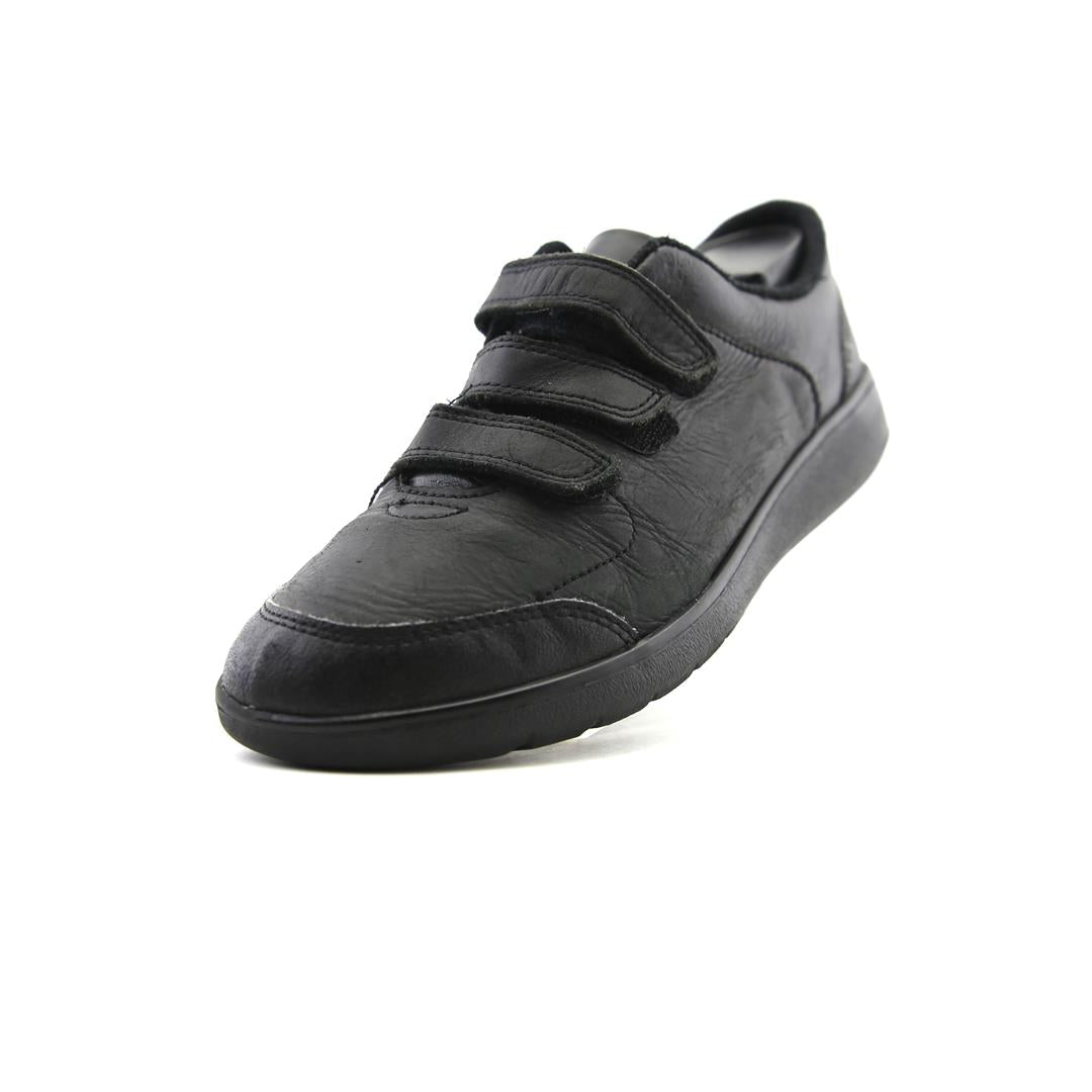 CLARKS .