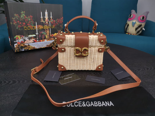 DG Amore Wicker Top Handle Box Bag Beige For Women 7.9in/20AmeliaDG 0400015630447