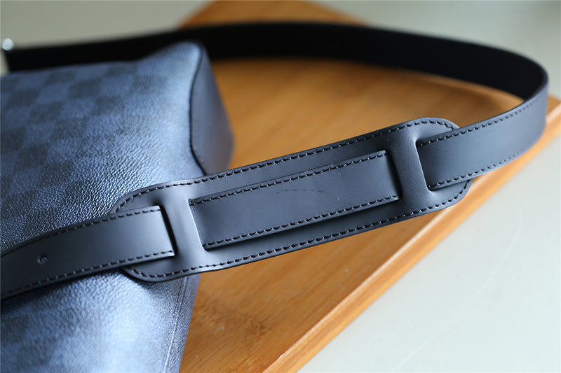 Fan Fashion Lu-Vi bags - 9880