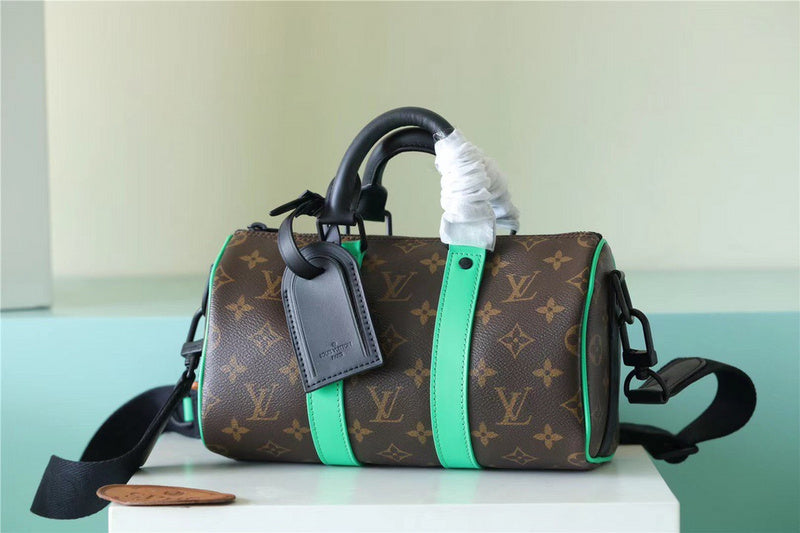 Fan Fashion Lu-Vi bags - 11256