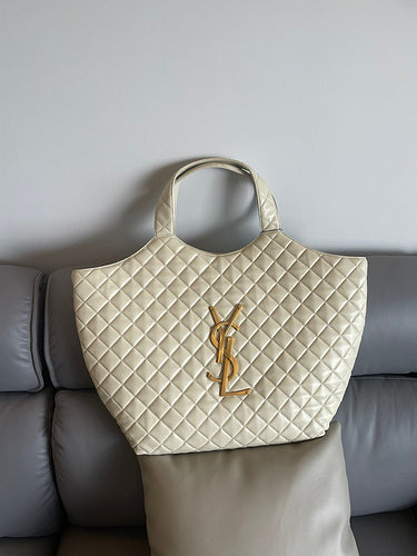 Amelia - YSL Bag - 3718