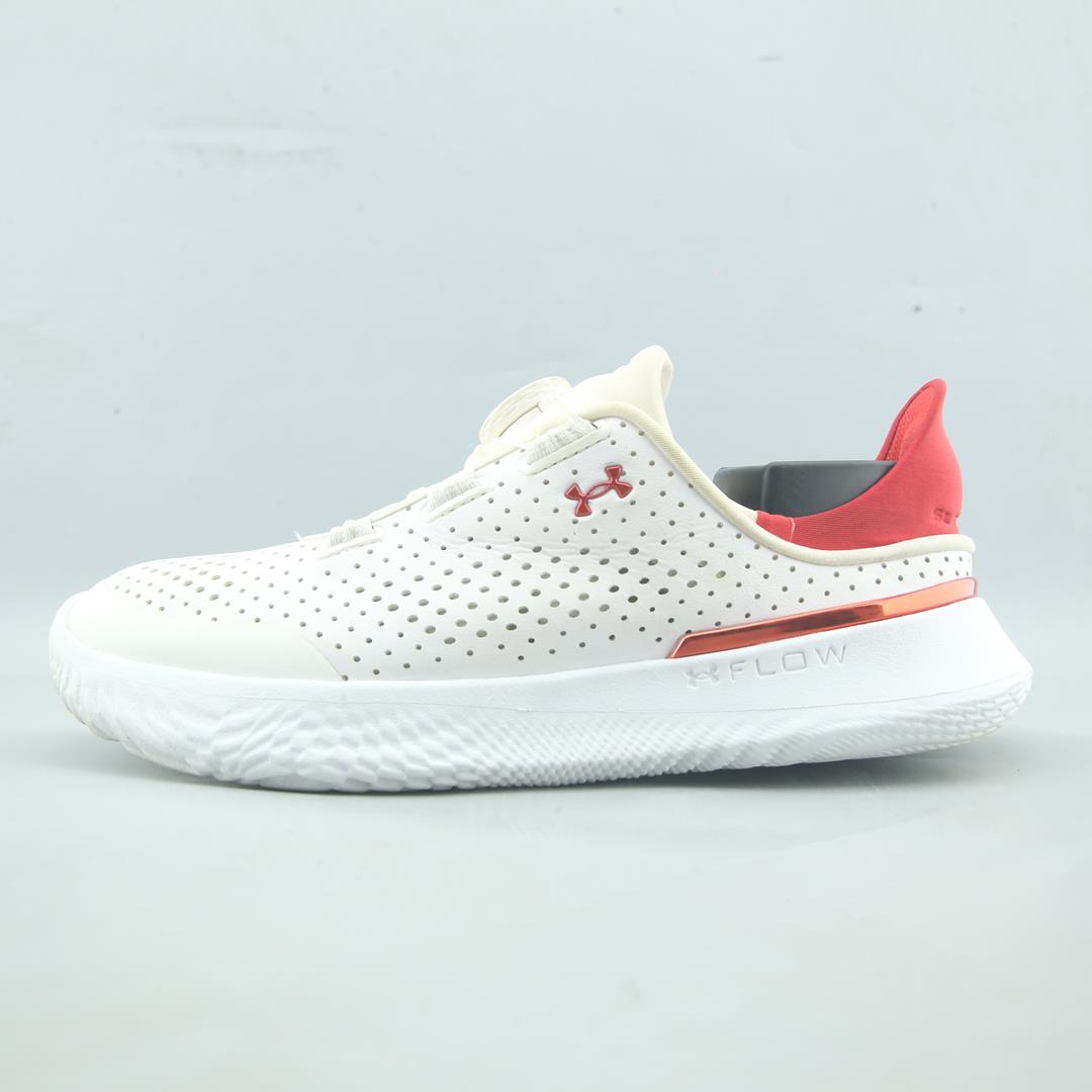 UNDER ARMOUR SLIPSPEED™