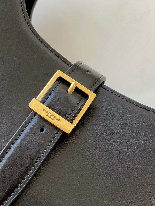 Amelia - YSL Bag - 4174