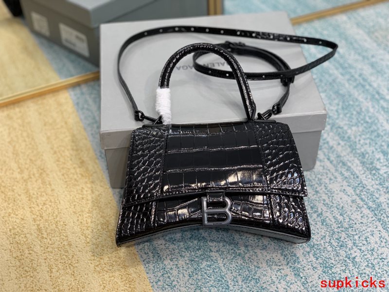 Amelia- BG Hourglass Bags - 142